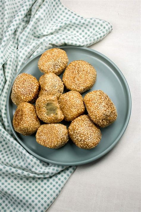 Buchi Recipe: Delicious Chewy, Fried Sesame Balls .